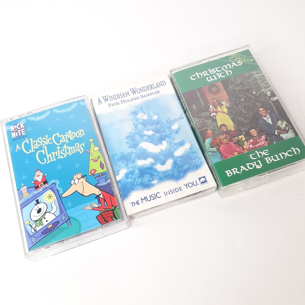 VTG Lot of 3 Holiday Music Christmas The Brady Bunch Nick at Nite Cassette Tapes